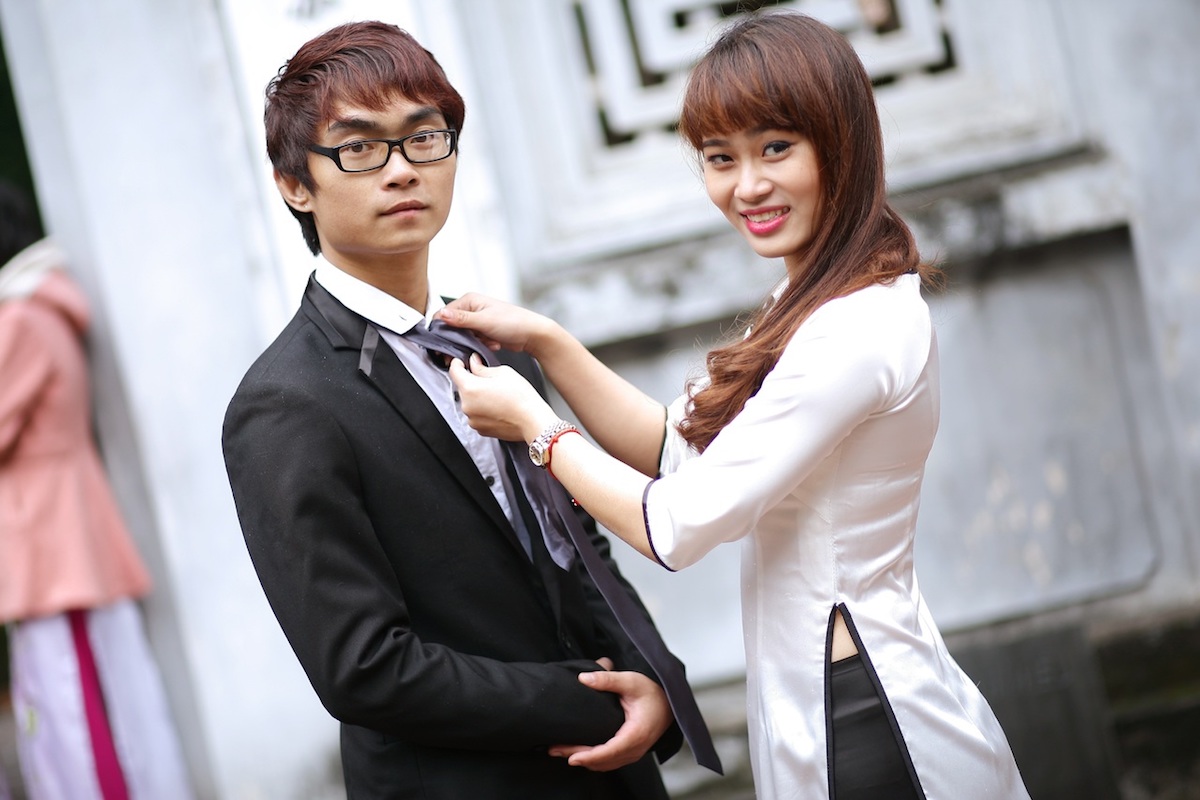 10 Clear Signs A Japanese Guy Is Interested In You Dating Across